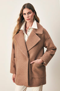 Палто от букле в цвят капучино