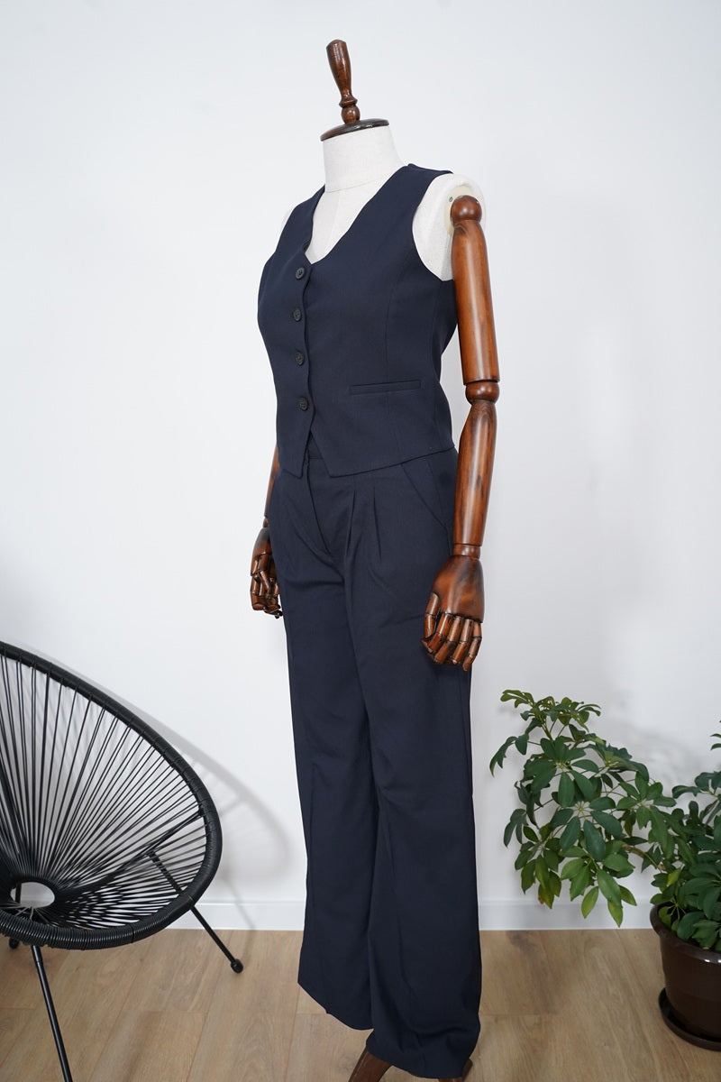 Тъмносин елегантен комплект с панталон, елек и сако