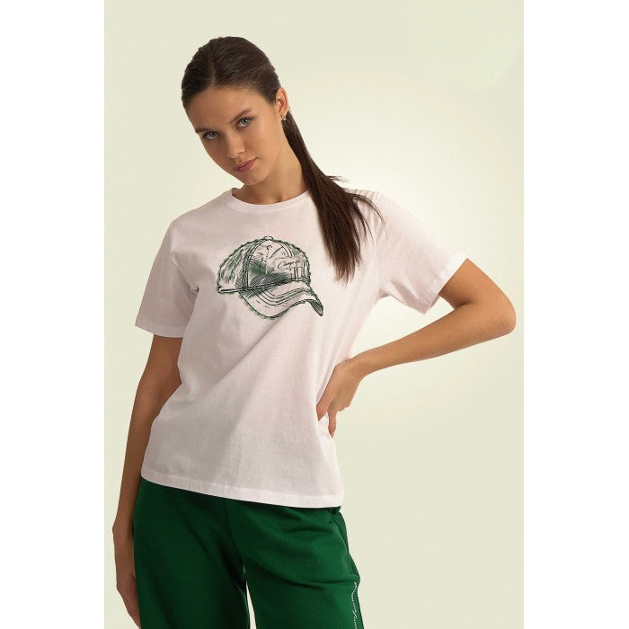 Бяла тениска с апликация шапка