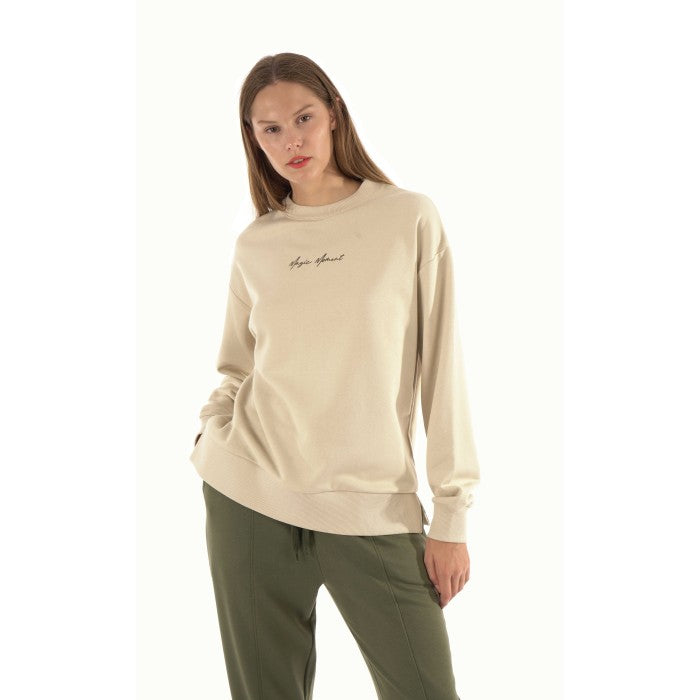 Бежова неватирана блуза с надпис