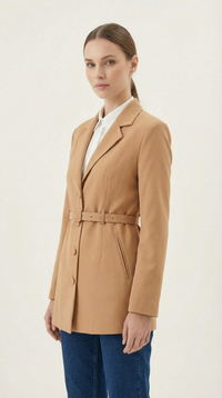 Карамелено сако с колан