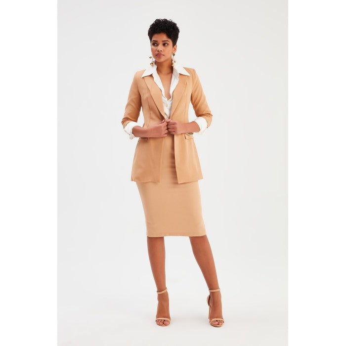 Класическа пола-молив в пясъчно-бежово