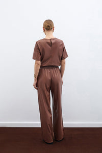 Кафяв кожен панталон с връзки в талията