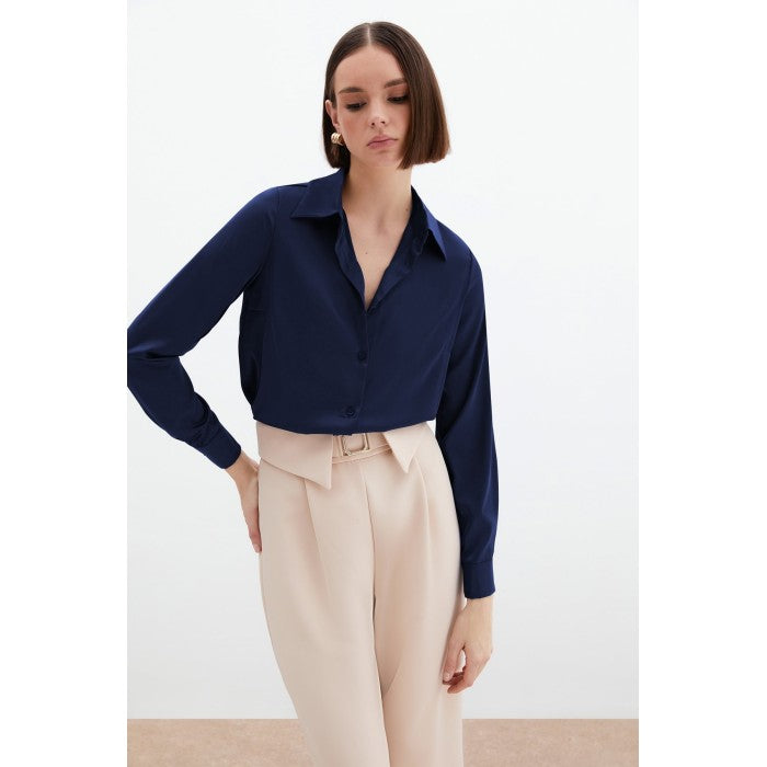 Сатенена риза в нощно синьо