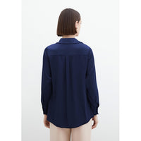 Сатенена риза в нощно синьо